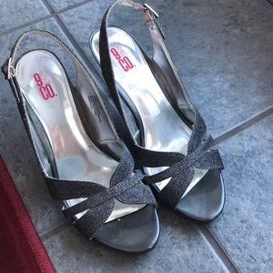 Sparkly heels/ homecoming shoes/ prom shoes